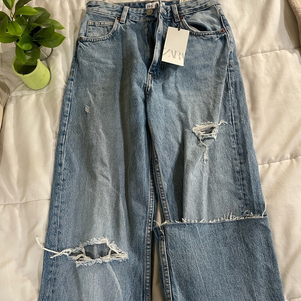 Brand new Zara wide leg jeans!! 🤍🤍
